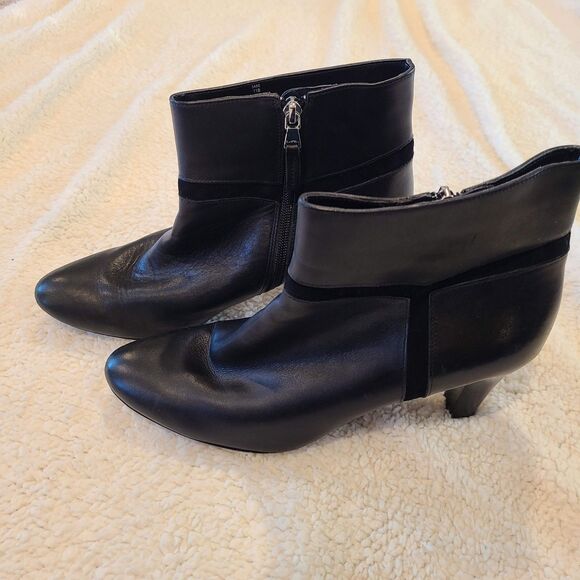 Lauren Ralph Lauren Shoes - Ralph Lauren Womens Leather Short Booties With Short Heels Size 11